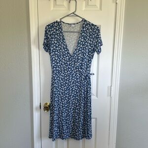 Old Navy flower dress with side tie.